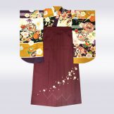 着物:鞠と小槌紫ｶﾗｼ緑/袴:花桜ｴﾝｼﾞ①95