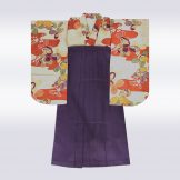 着物：霞に萩　/　袴：紫Ｄ91